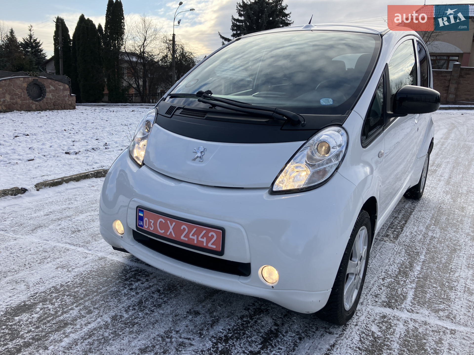 2012 Peugeot iOn - мініатюра 31