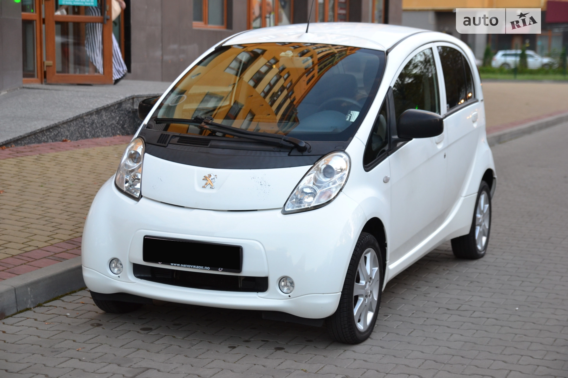 Peugeot iOn 2011 р.в