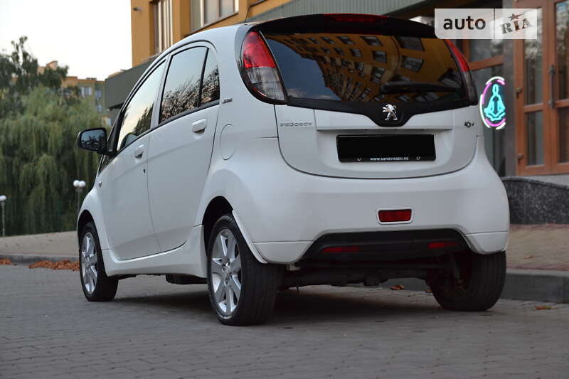 Хетчбек Peugeot iOn 2011 в Луцьку фото 9 Хетчбек Peugeot iOn 2011 в Луцьку