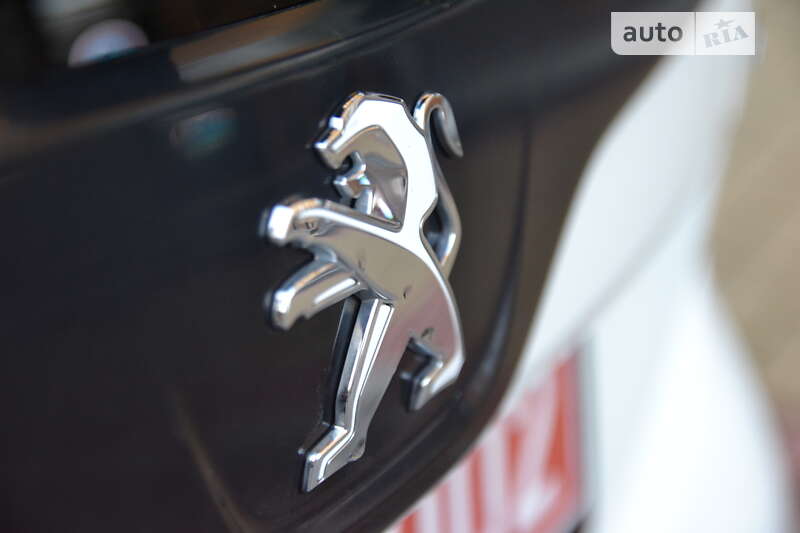 Хетчбек Peugeot iOn 2011 в Луцьку фото 34 Хетчбек Peugeot iOn 2011 в Луцьку