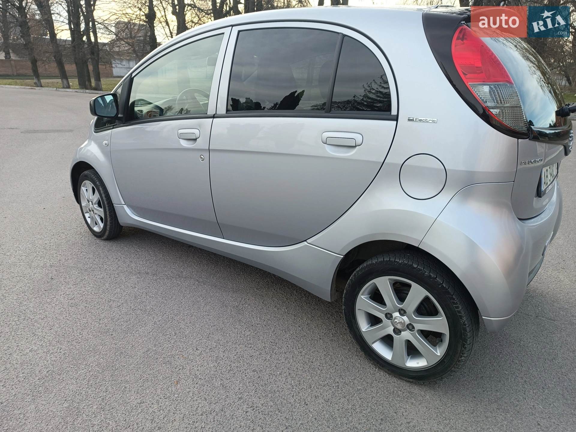 2012 Peugeot iOn - мініатюра 5