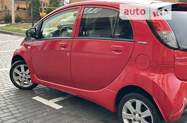 Хэтчбек Peugeot iOn 2013 в Виннице