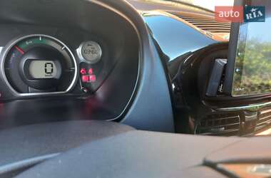 Хэтчбек Peugeot iOn 2011 в Львове