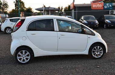 Хэтчбек Peugeot iOn 2013 в 