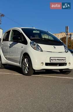 Хэтчбек Peugeot iOn 2011 в Кривом Роге