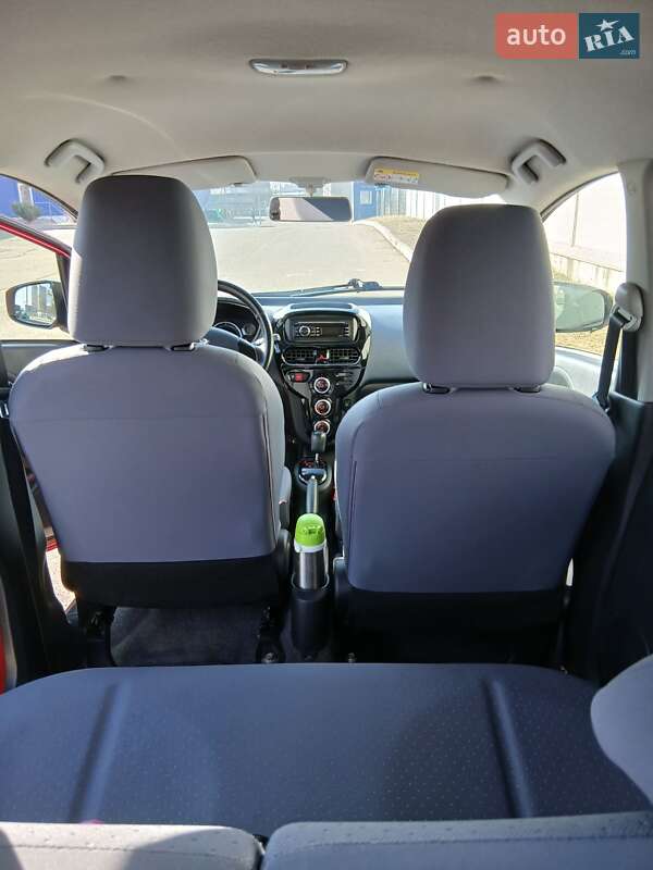 Хетчбек Peugeot iOn 2014 в Львові