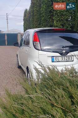 Хетчбек Peugeot iOn 2015 в Рівному