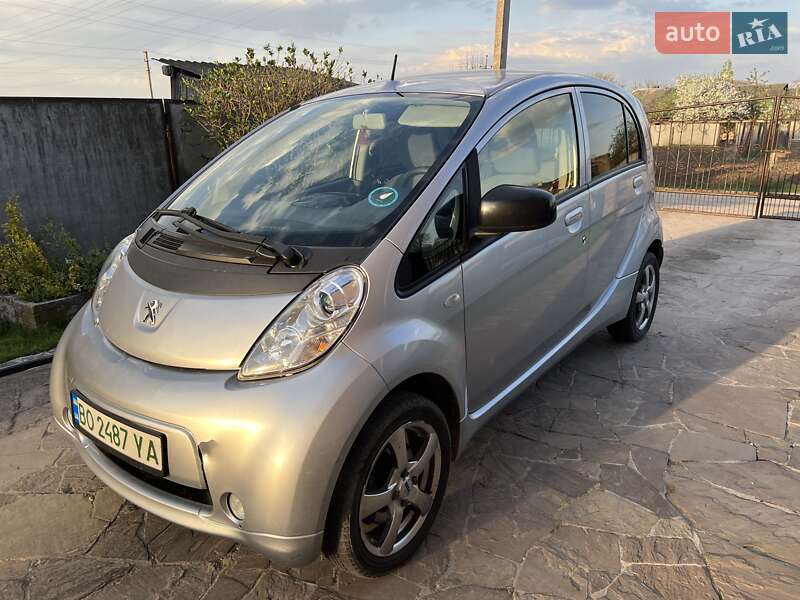 Хетчбек Peugeot iOn 2014 в Тернополі фото 2 Хетчбек Peugeot iOn 2014 в Тернополі
