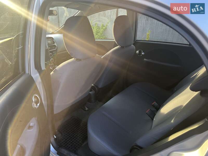 Хетчбек Peugeot iOn 2014 в Тернополі фото 7 Хетчбек Peugeot iOn 2014 в Тернополі