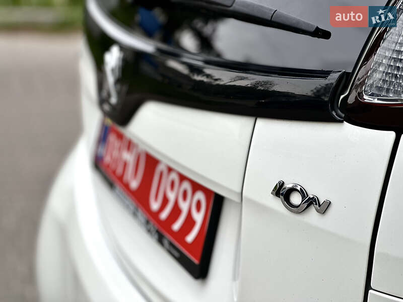 Хетчбек Peugeot iOn 2018 в Тернополі