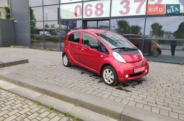 Хэтчбек Peugeot iOn 2014 в 