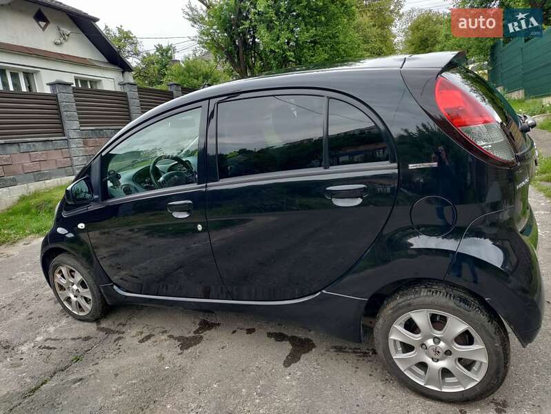 Хэтчбек Peugeot iOn 2011 в Ровно