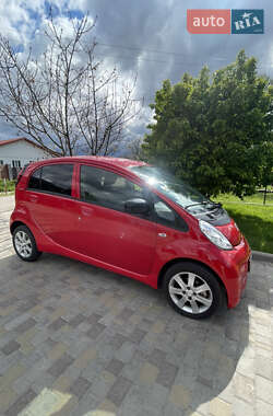 Peugeot iOn 2013 Peugeot iOn 2013
