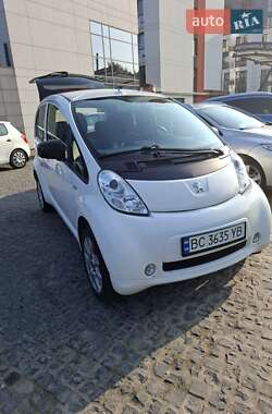 Хетчбек Peugeot iOn 2014 в Львові