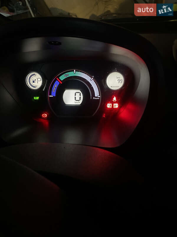 Хэтчбек Peugeot iOn 2011 в Львове