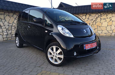 Хетчбек Peugeot iOn 2012 в Львові