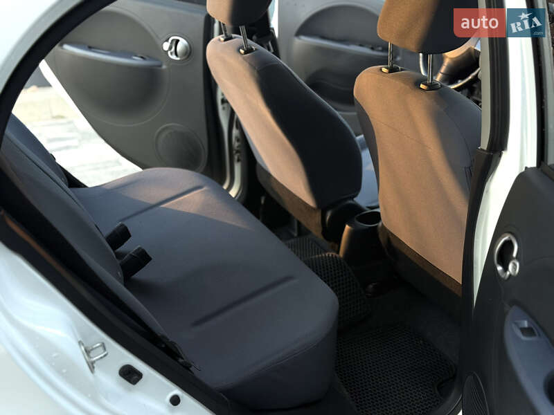 Хетчбек Peugeot iOn 2017 в Луцьку