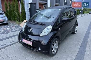 Хэтчбек Peugeot iOn 2014 в Луцке