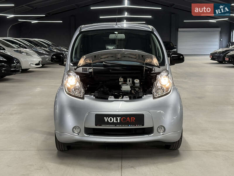 Хетчбек Peugeot iOn 2011 в Володимирі