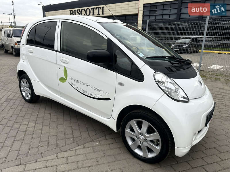 Хэтчбек Peugeot iOn 2017 в Львове