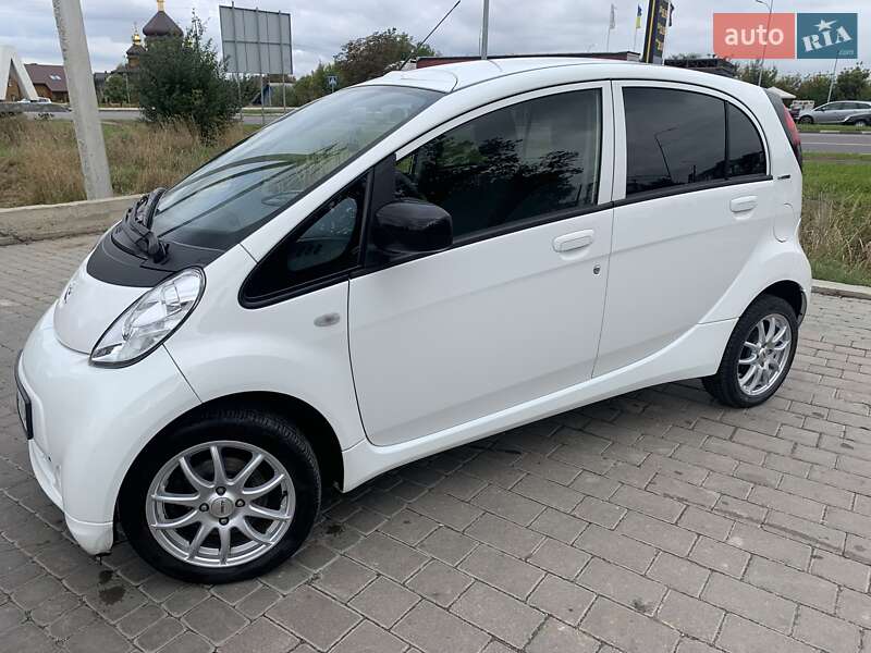Хэтчбек Peugeot iOn 2014 в Луцке фото 4 Хэтчбек Peugeot iOn 2014 в Луцке