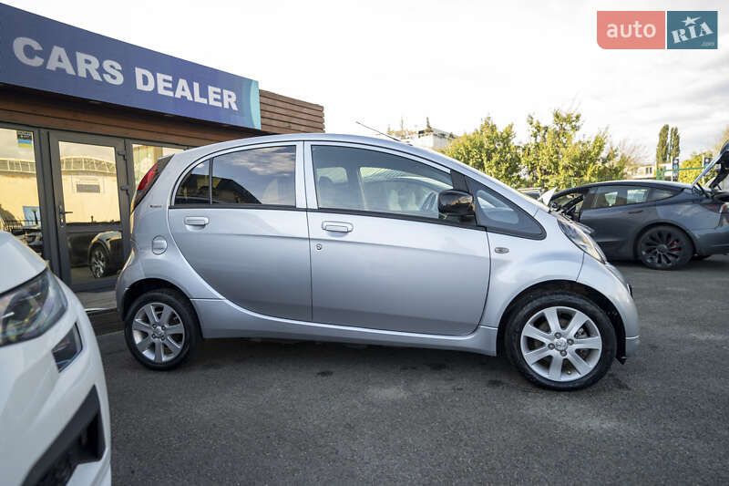 Хэтчбек Peugeot iOn 2017 в Киеве фото 5 Хэтчбек Peugeot iOn 2017 в Киеве