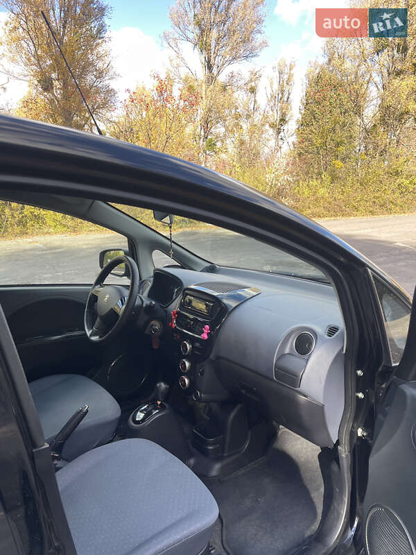 Хэтчбек Peugeot iOn 2011 в Львове фото 10 Хэтчбек Peugeot iOn 2011 в Львове