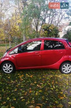 Хэтчбек Peugeot iOn 2015 в Киеве