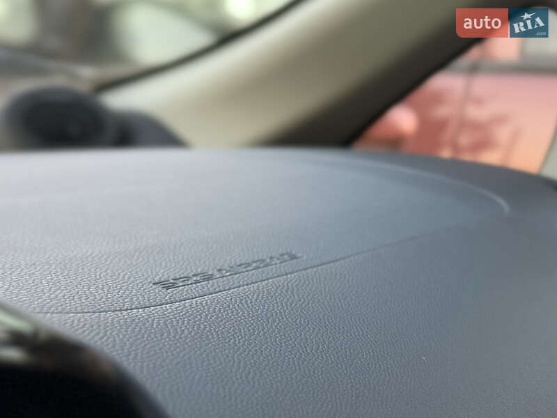 Хэтчбек Peugeot iOn 2013 в Житомире фото 20 Хэтчбек Peugeot iOn 2013 в Житомире