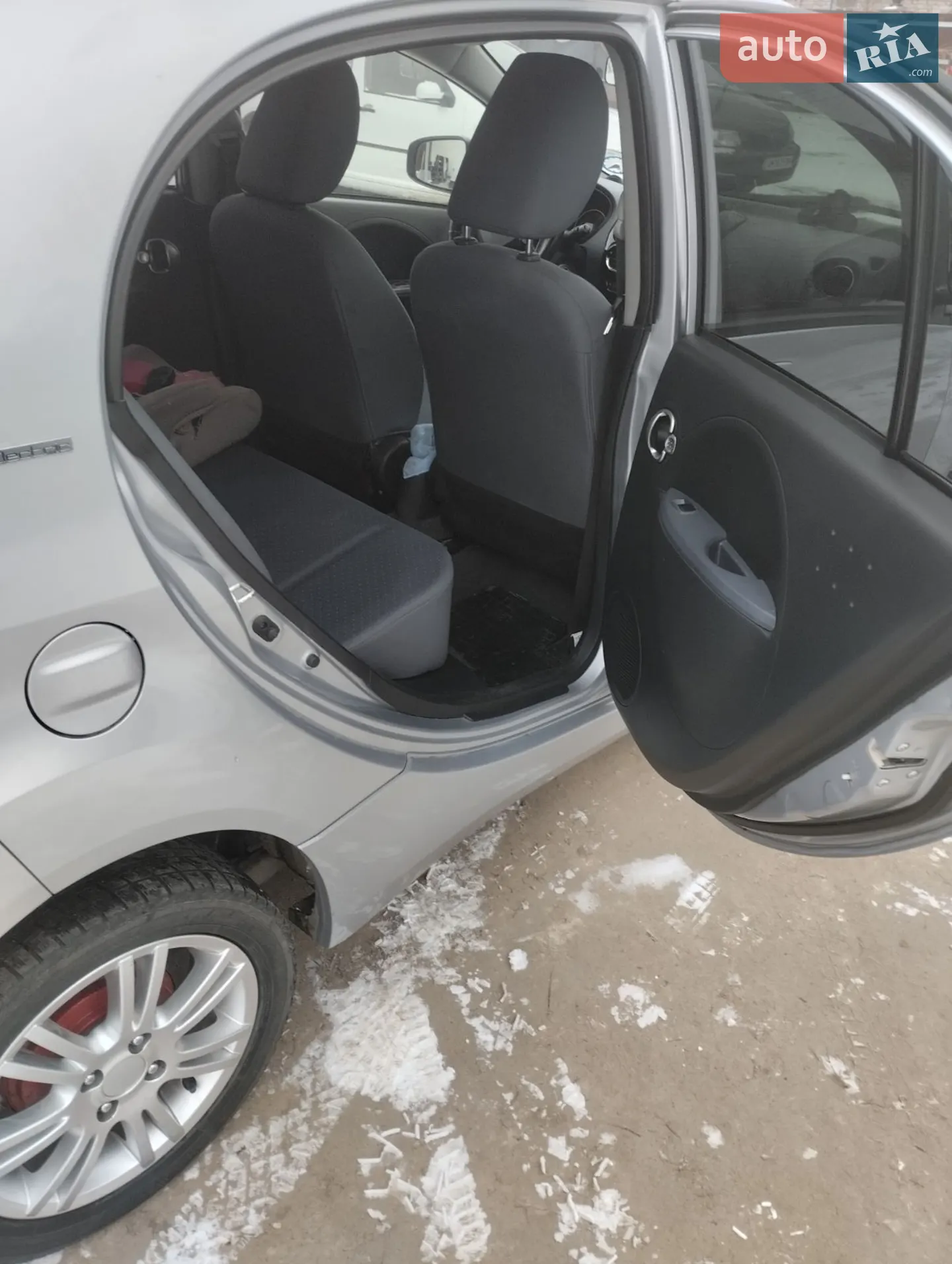 2011 Peugeot iOn - мініатюра 11