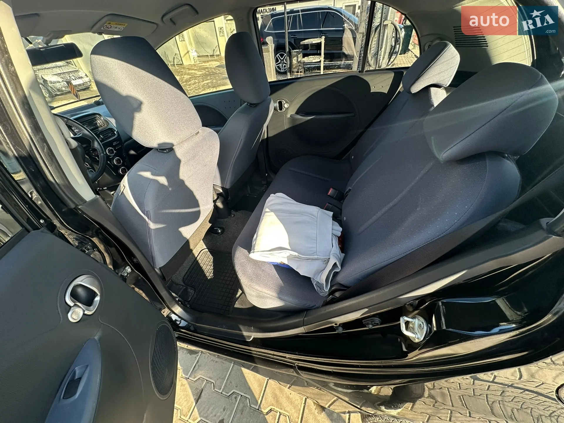 2016 Peugeot iOn - мініатюра 8