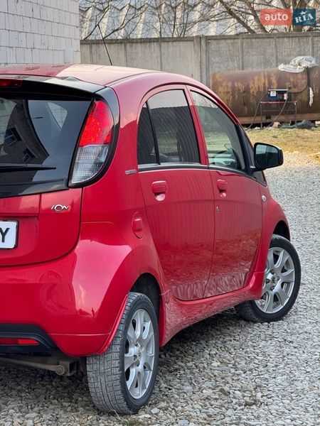 Хэтчбек Peugeot iOn 2011 в Стрые