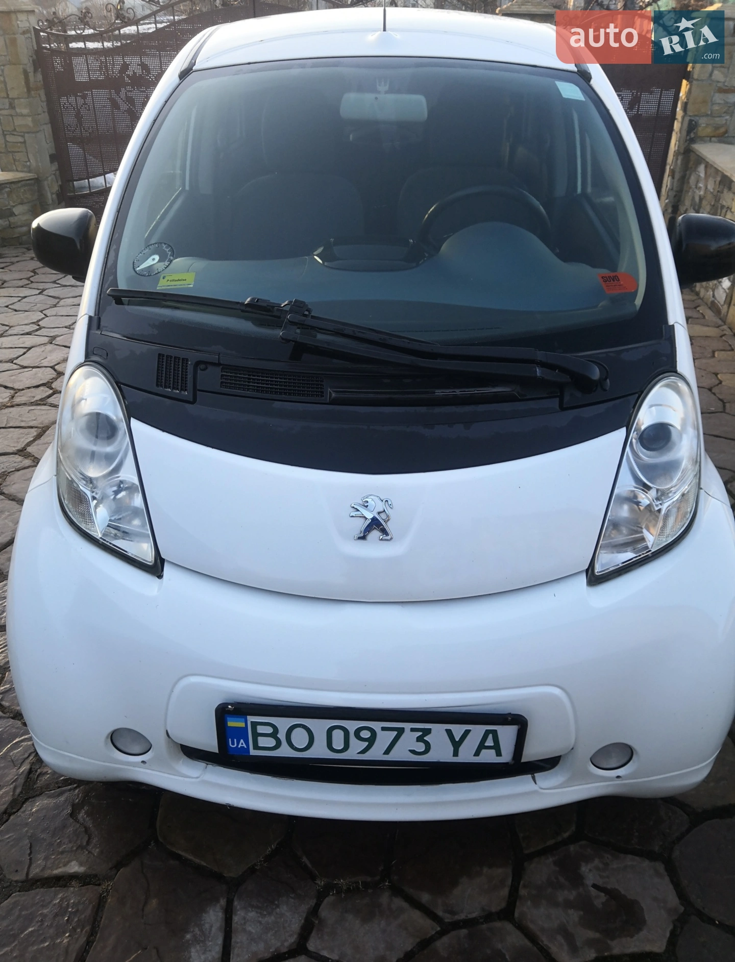 Peugeot iOn 2011