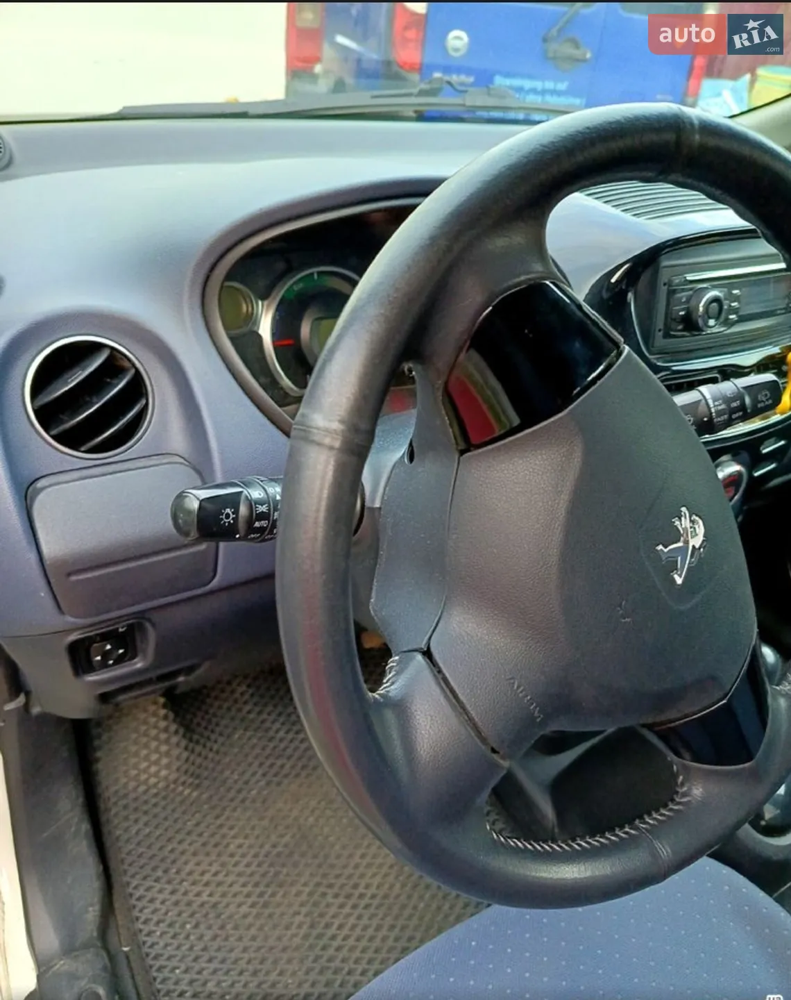 2012 Peugeot iOn - мініатюра 2