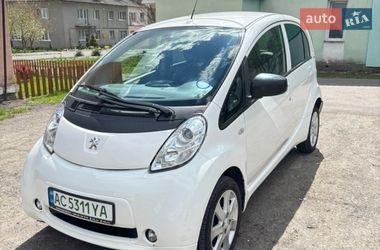 Хэтчбек Peugeot iOn 2015 в Луцке