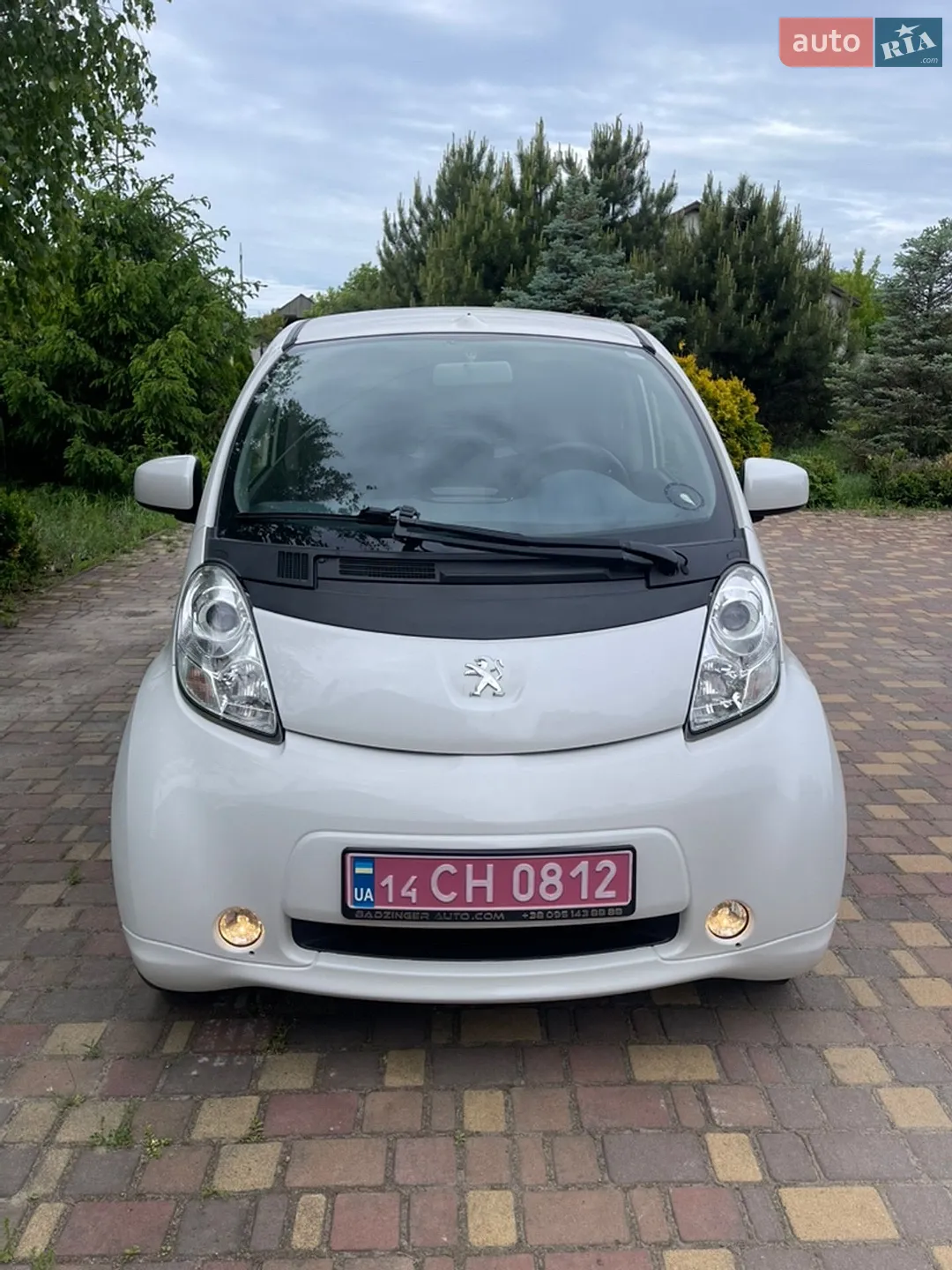 2015 Peugeot iOn - мініатюра 2