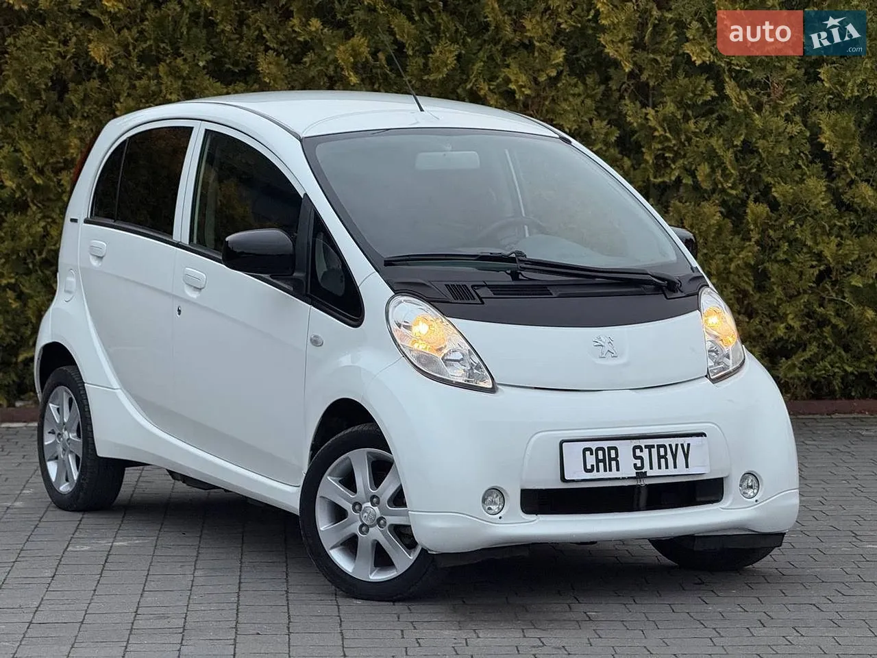 2018 Peugeot iOn - мініатюра 18