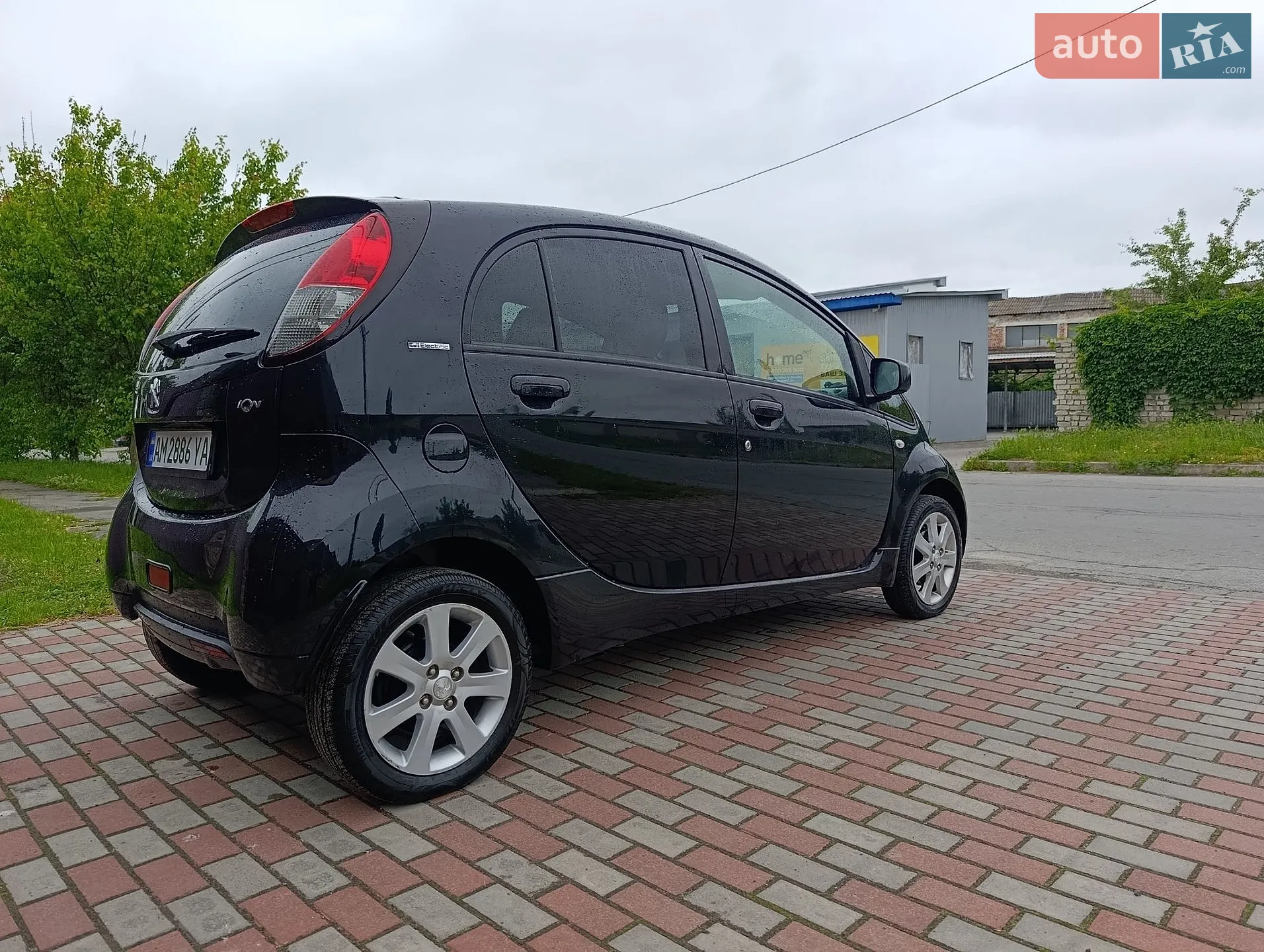 2012 Peugeot iOn - мініатюра 6