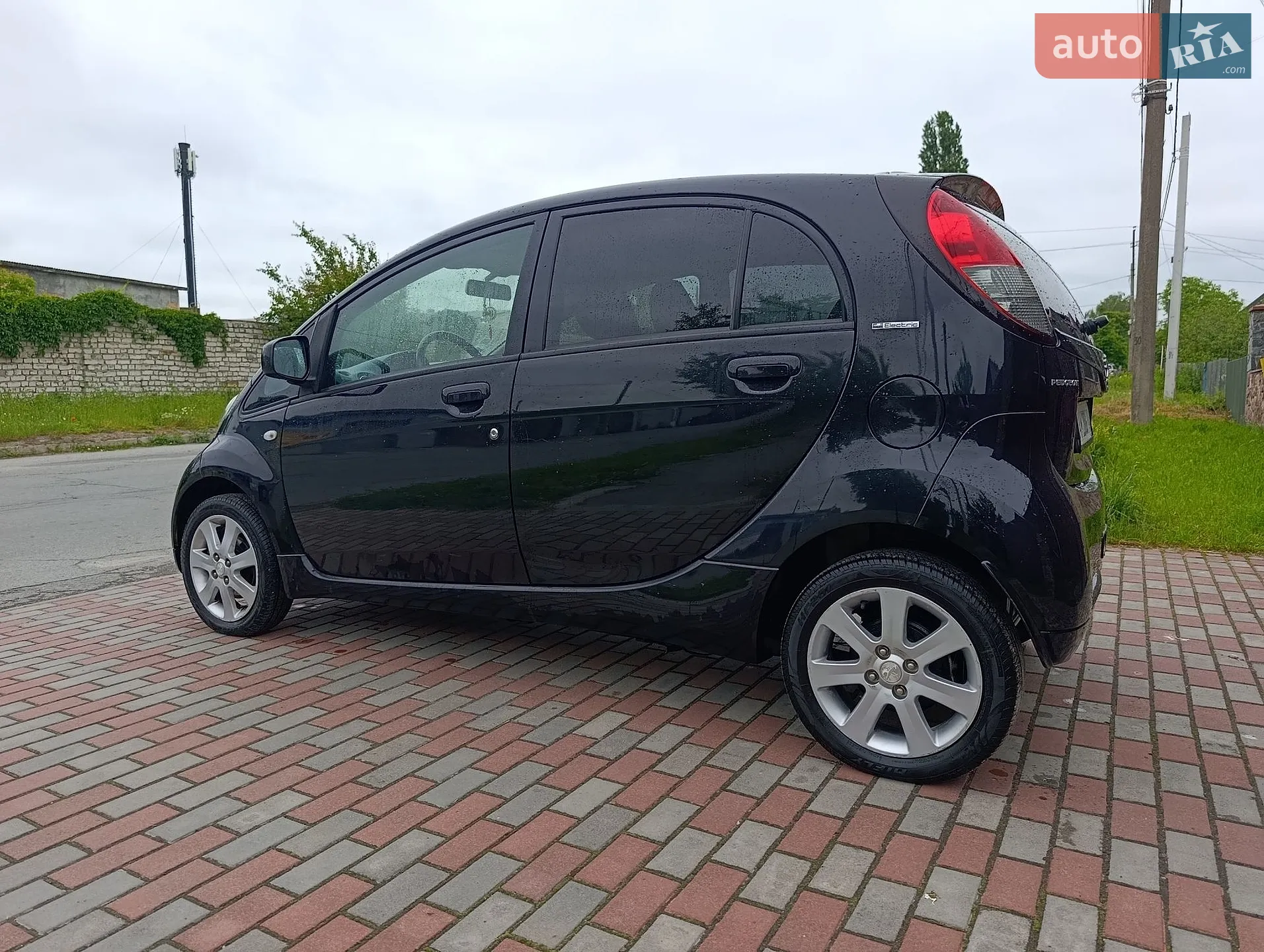 2012 Peugeot iOn - мініатюра 9