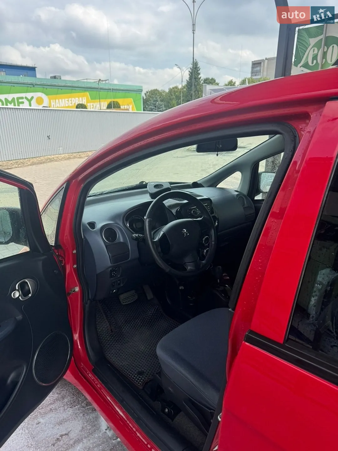 2010 Peugeot iOn - мініатюра 10