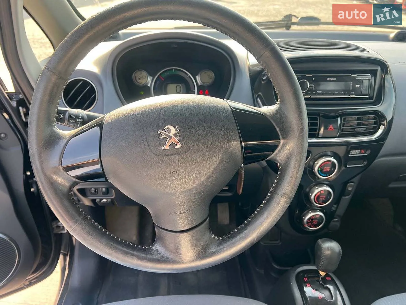 2011 Peugeot iOn - мініатюра 23