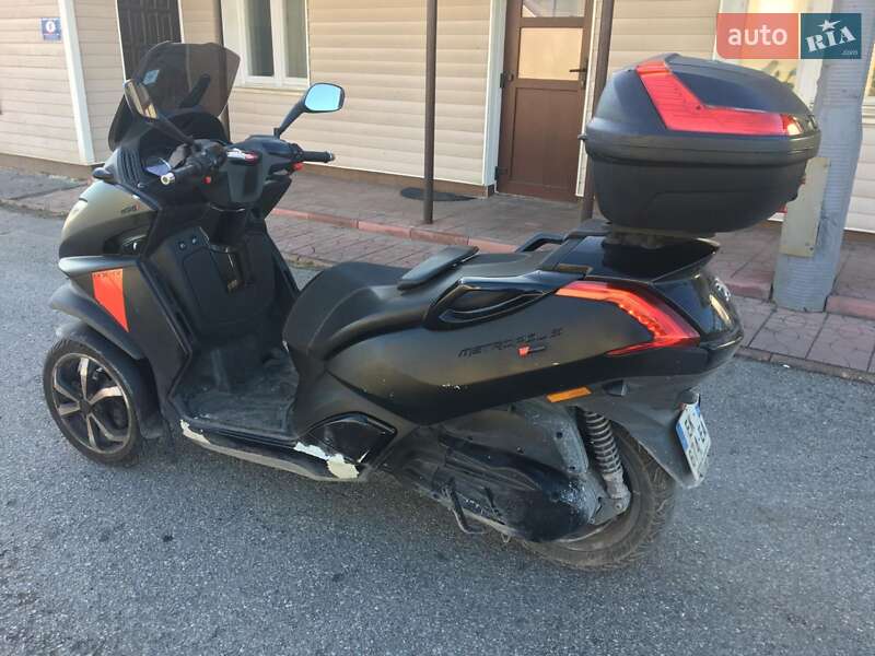 Макси-скутер Peugeot Metropolis 2017 в Львове