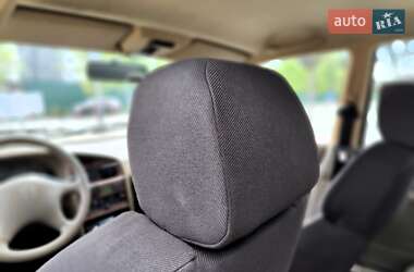 Седан Peugeot Pars 2005 в 