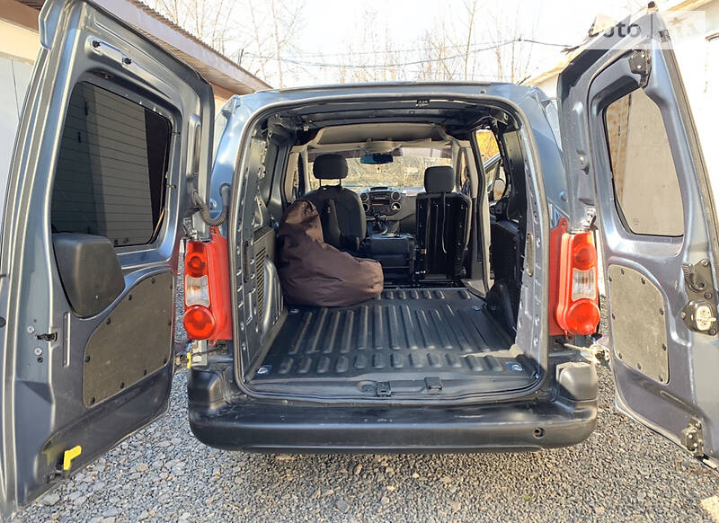 Вантажопасажирський фургон Peugeot Partner 2012 в Хмельницькому фото 4 Вантажопасажирський фургон Peugeot Partner 2012 в Хмельницькому