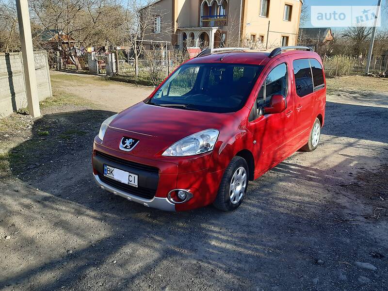 Мінівен Peugeot Partner 2008 в Рівному