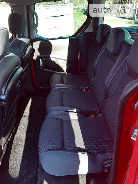 Мінівен Peugeot Partner 2008 в Рівному