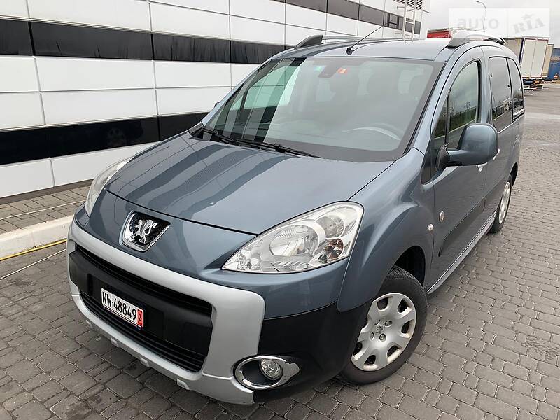 Мінівен Peugeot Partner 2011 в Рівному