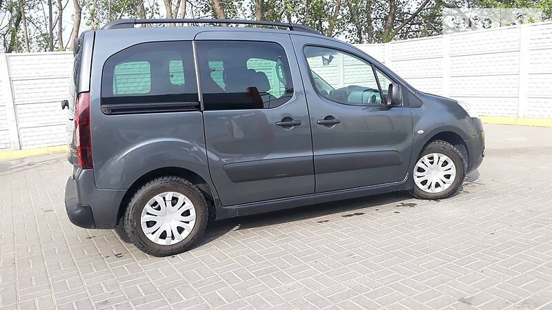 Мінівен Peugeot Partner 2014 в Рівному