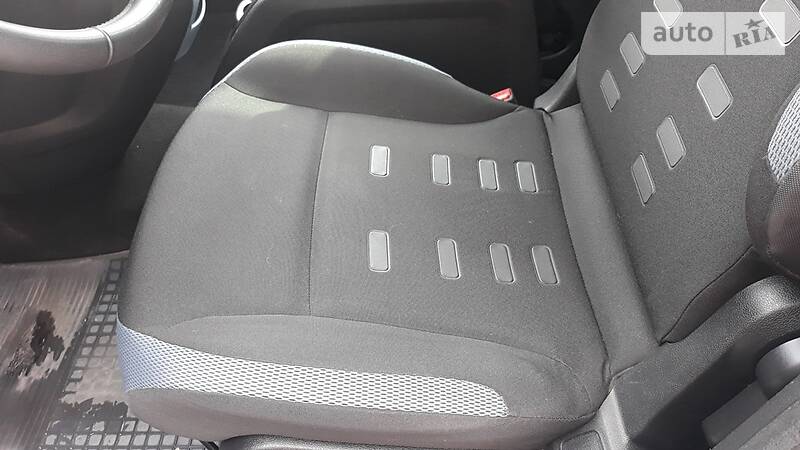 Мінівен Peugeot Partner 2014 в Рівному