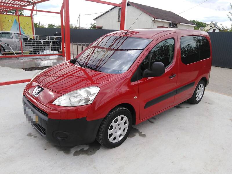 Мінівен Peugeot Partner 2010 в 